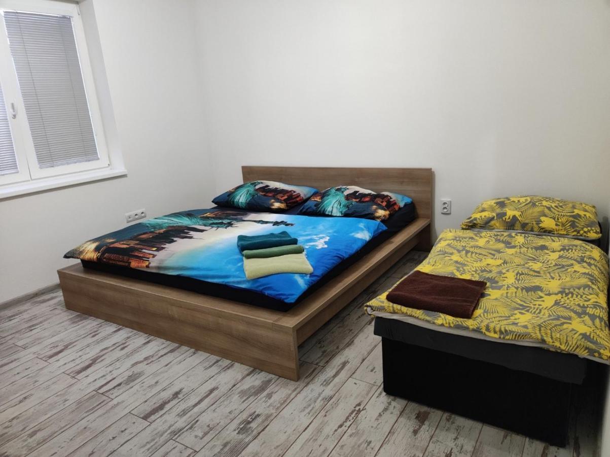Royal House Trencin Villa Екстериор снимка